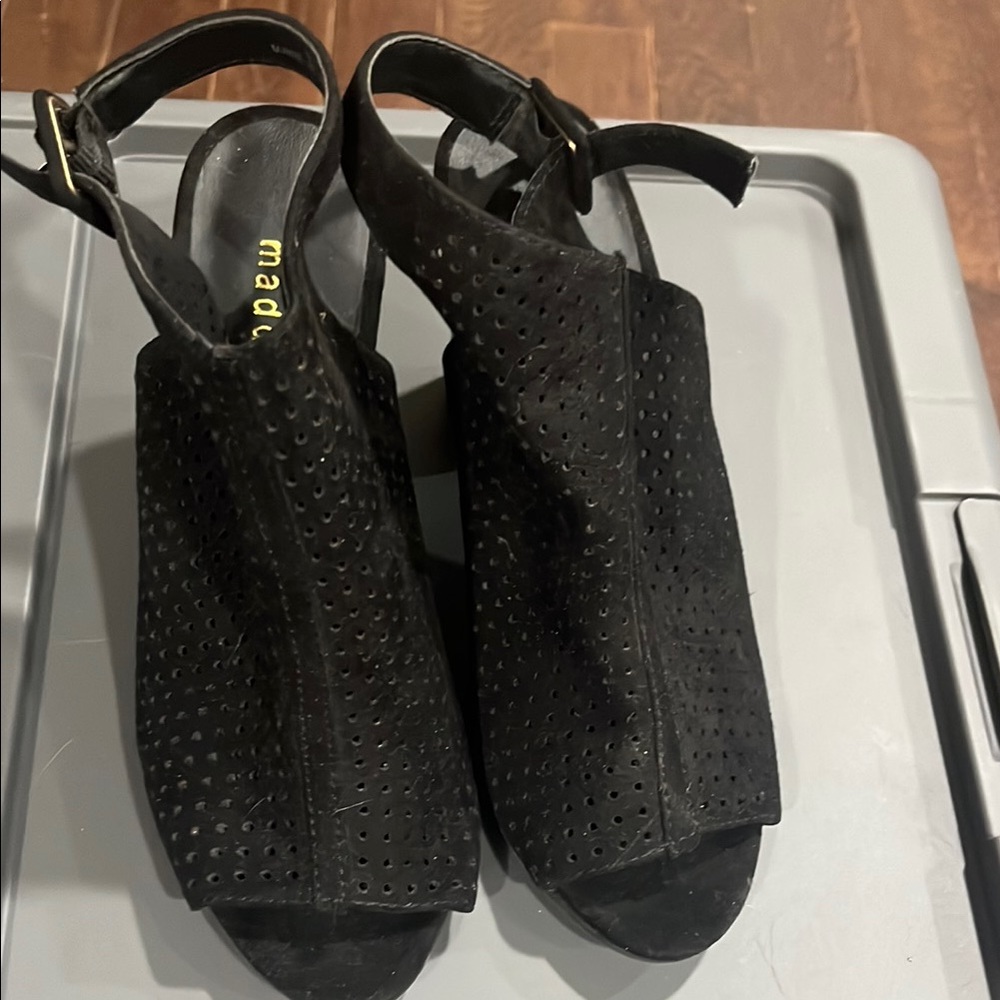 Black Women's Peep Toe Sandals